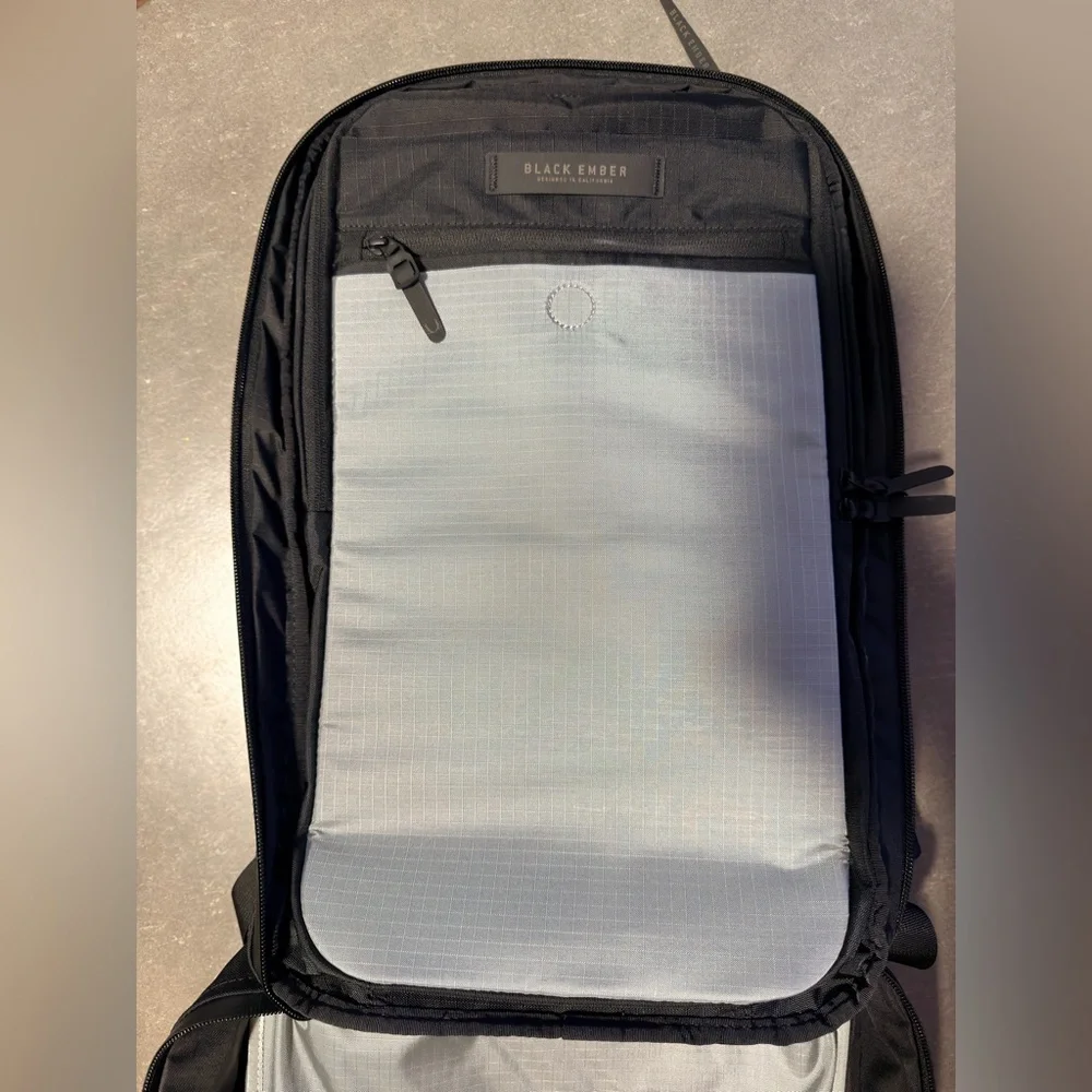 Black Ember Citadel R3  25L backpack